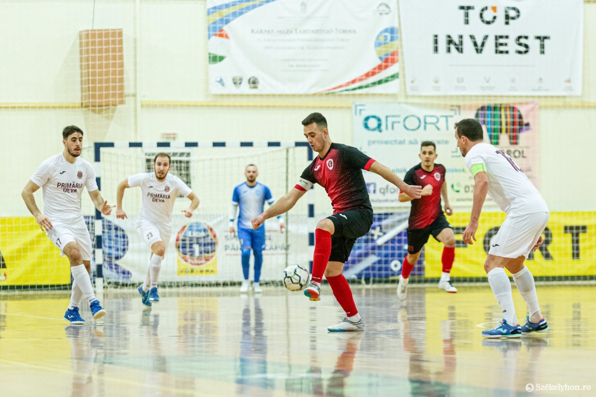 •  Fotó: Erdély Bálint Előd