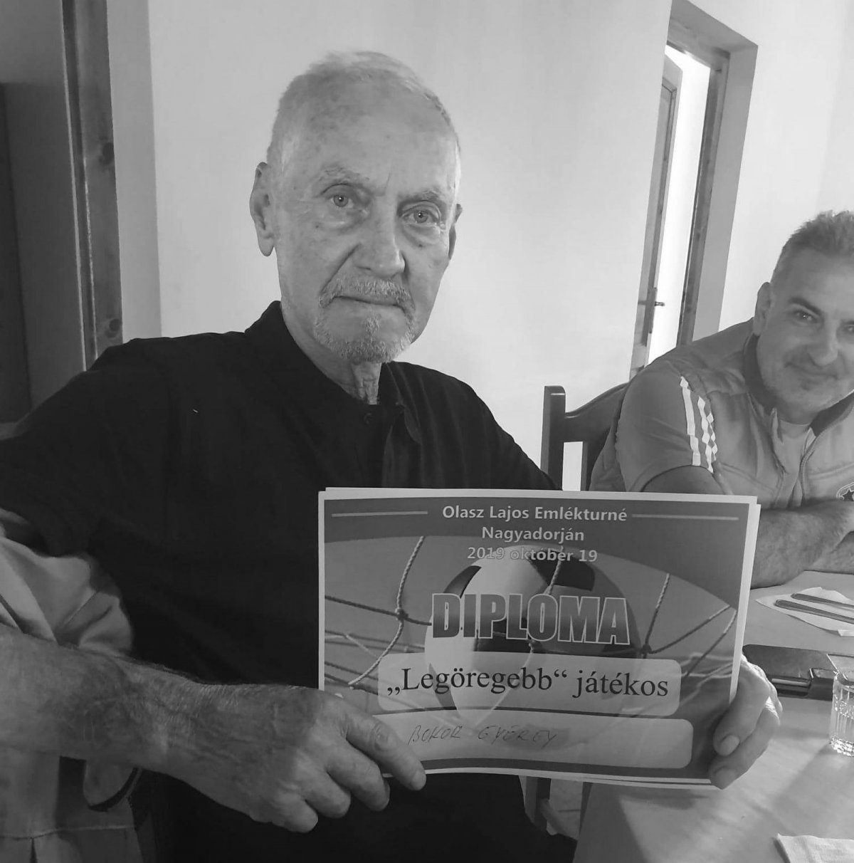 Az öregfiúkmeccseken rendre a legidősebb játékosként lépett pályára •  Fotó: Facebook/Bokor György