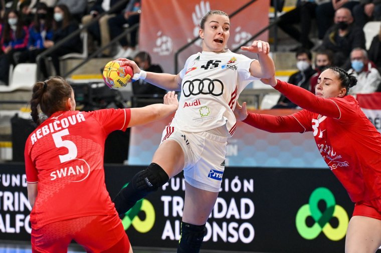 Női kézilabda-vb: a végére lendültek bele Háfráék a szlovákok ellen a nyitányon