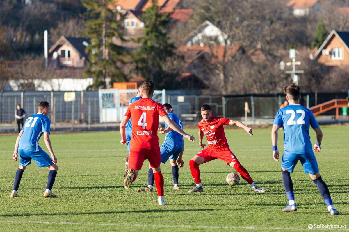 •  Fotó: Erdély Bálint Előd