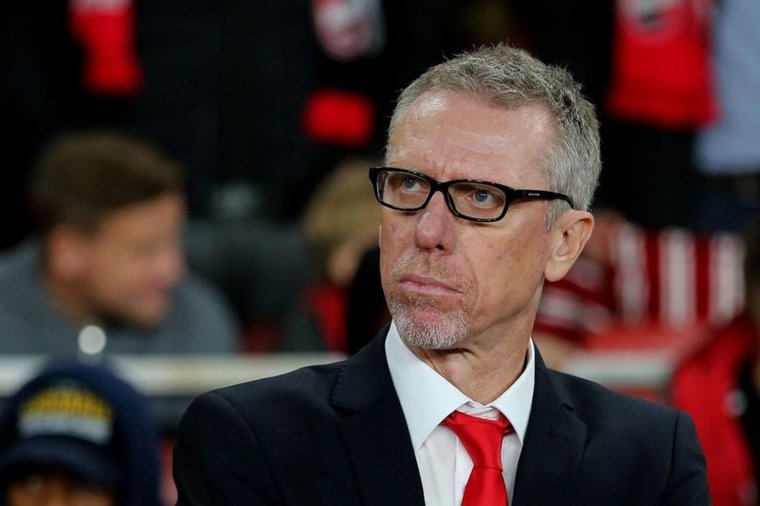 A Ferencváros szakított Peter Stöger vezetőedzővel