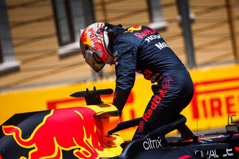 Verstappen rajt-cél győzelmet aratott az Osztrák Nagydíjon