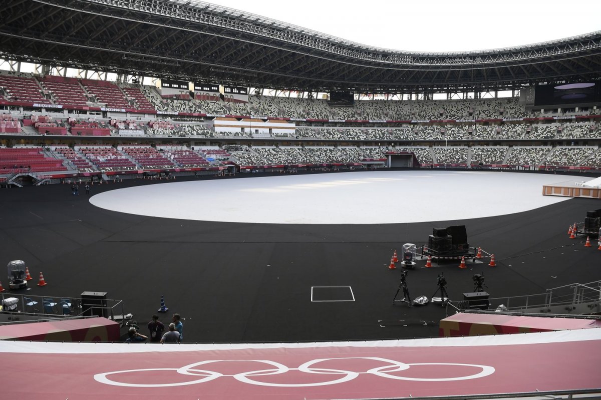 Ezt a képet valószínű sokszor látjuk majd: az Olimpiai Stadion belülről, üres lelátókkal •  Fotó: MTI/Kovács Tamás