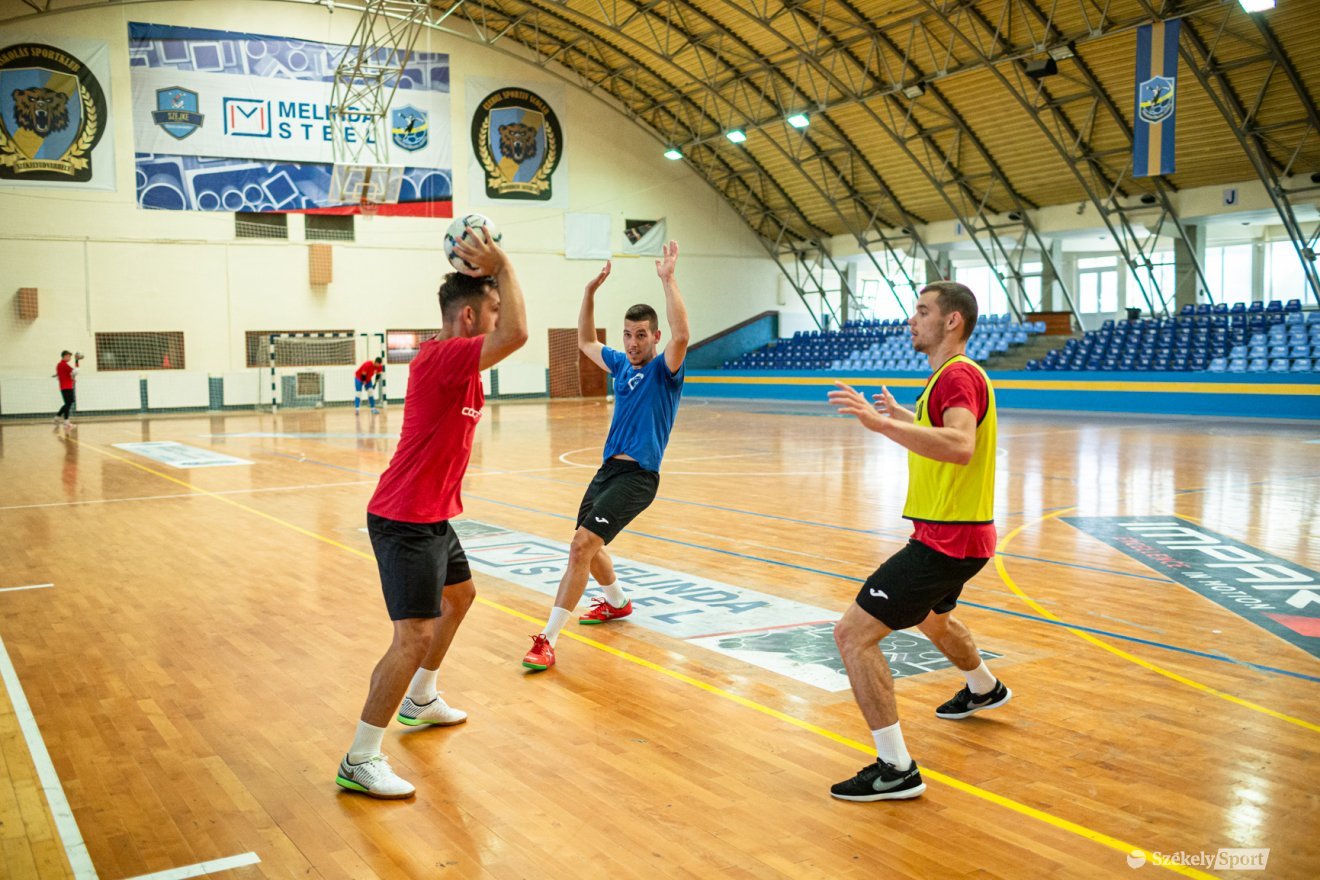 •  Fotó: Erdély Bálint Előd
