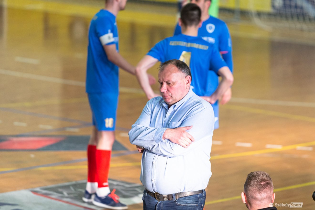 Jakab Zoltán, az FK edzője •  Fotó: Erdély Bálint Előd