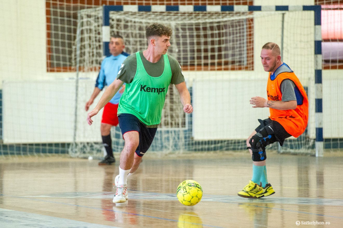 &bullet;  Fotó: Beliczay László