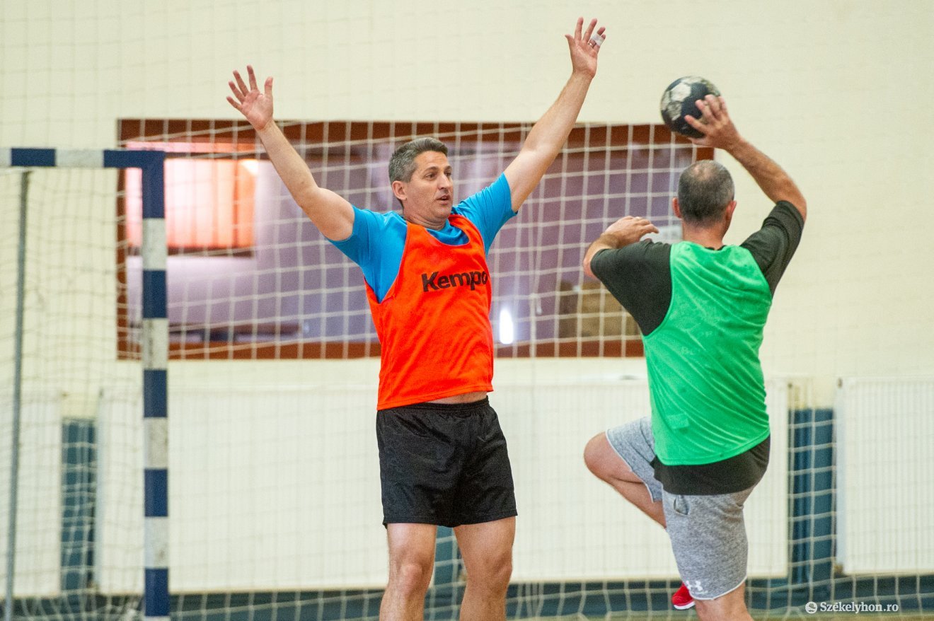 &bullet;  Fotó: Beliczay László