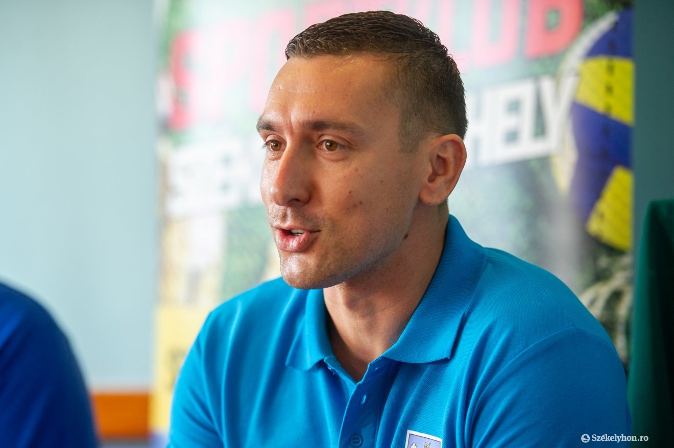 Komporály Attila •  Fotó: Beliczay László