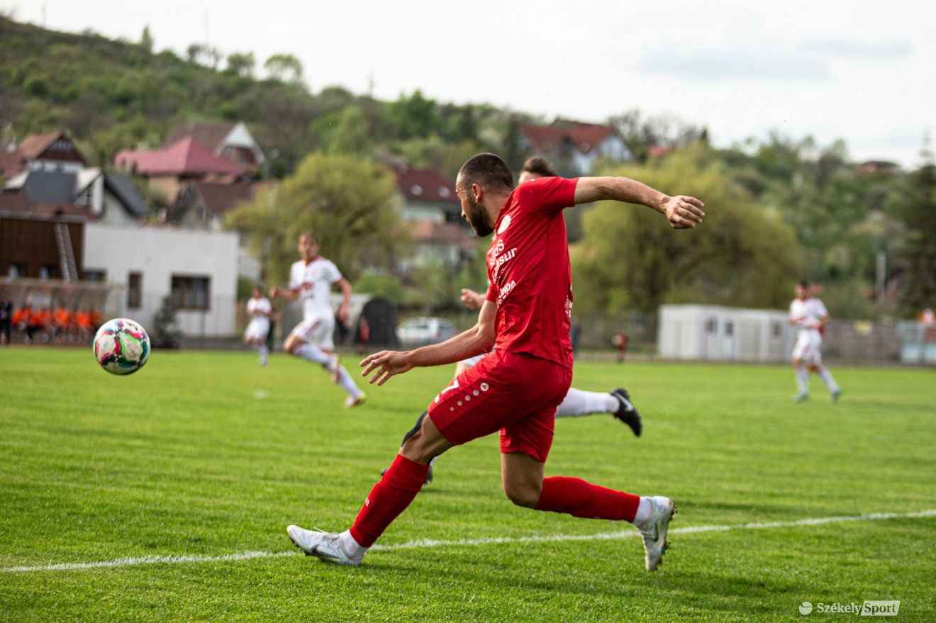 •  Fotó: Erdély Bálint Előd
