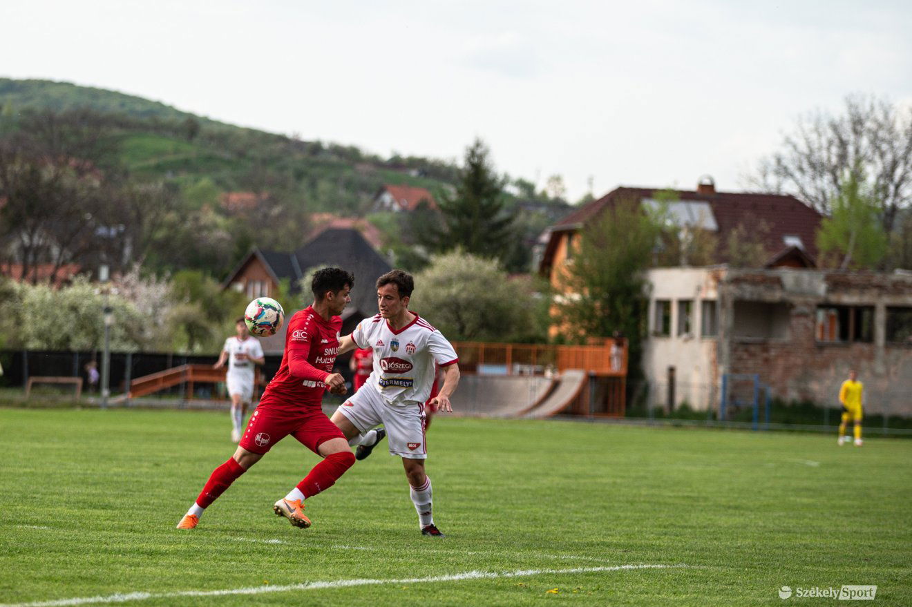 •  Fotó: Erdély Bálint Előd