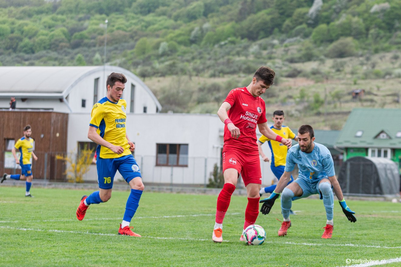 •  Fotó: Erdély Bálint Előd