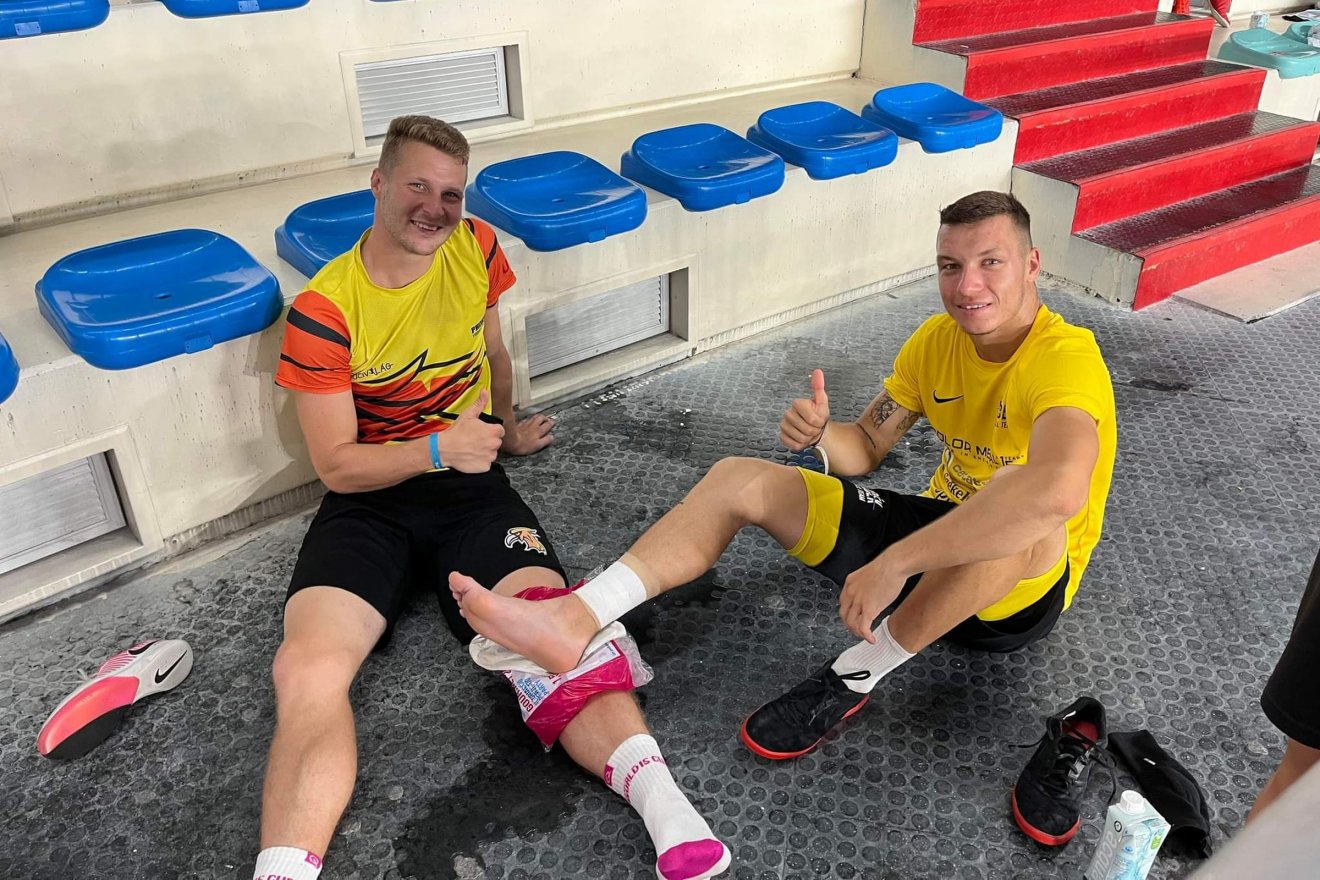 Blázsovics Ádám és Györgydeák Apor •  Fotó: Facebook/Góbék Teqball Team