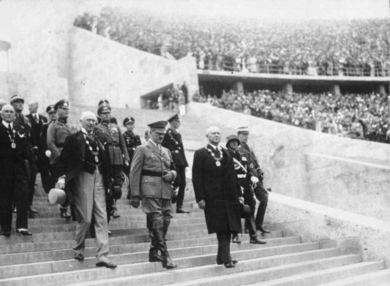 Hitler 1936-ban olimpiát rendezett, majd három év múlva háborúzni kezdett •  Fotó: Wikimedia Commons