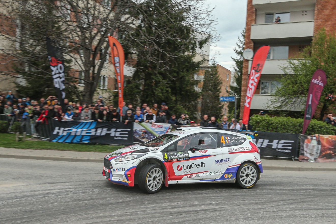 Adrian Teslovan–Cseh-Vajk Imre páros •  Fotó: RallyPhoto Hunters