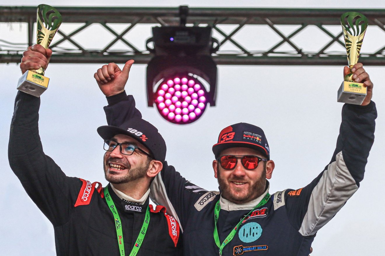Jakab Attila és Sipos Hunor megnyerték géposztályuk versenyét •  Fotó: RallyPhoto Hunters