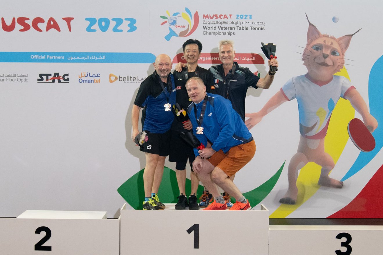 Fejér-Konnert András és az egyéni verseny díjazottjai •  Fotó: Facebook/ITTF