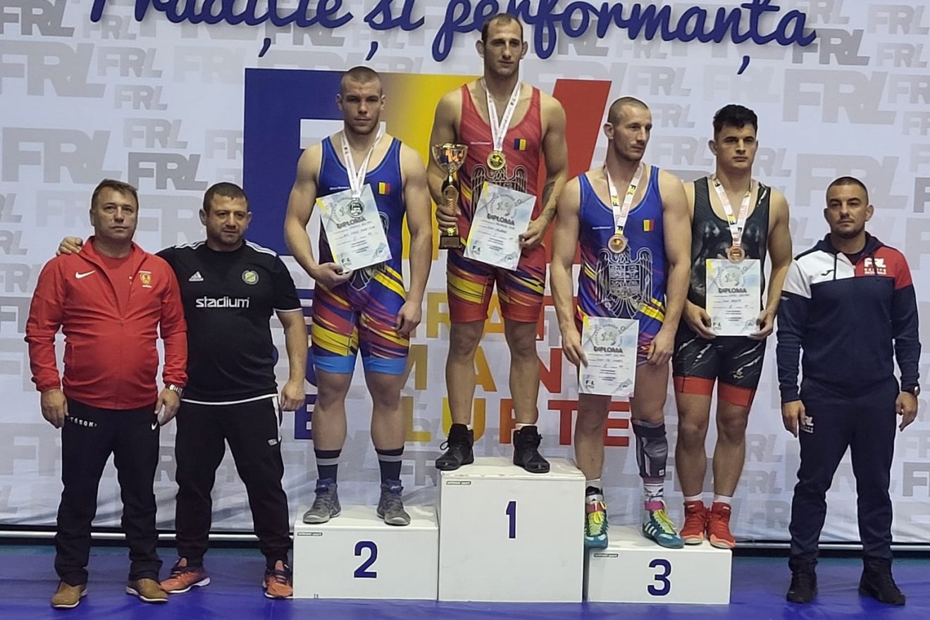 Gergen Zoltán (Fások SK) a dobogó második fokán •  Fotó: Forrás: Ambrus Sándor