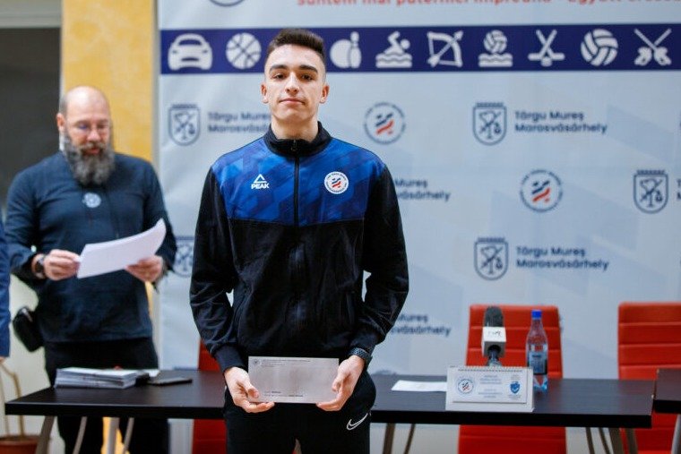 A VSK tehetséges atlétája, Jakab Sámuel •  Fotó: Marosvásárhelyi VSK