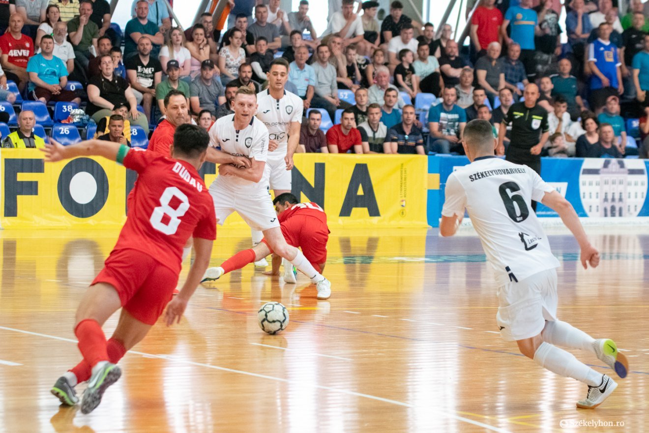 A Futsal Klub Székelyudvarhely idén bajnoki döntőt játszott a Galaci Uniteddel •  Fotó: László Ildikó