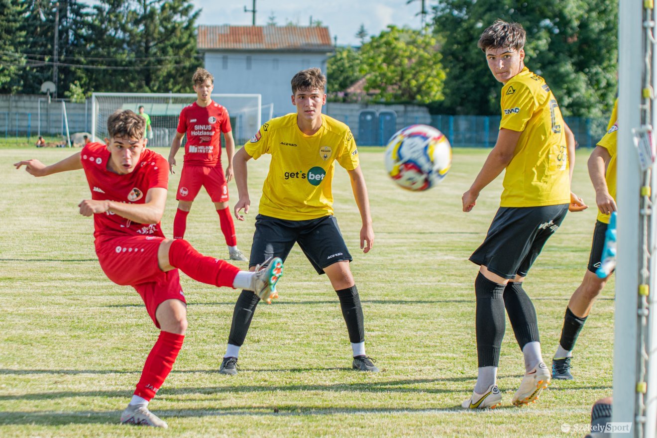 •  Fotó: László Ildikó