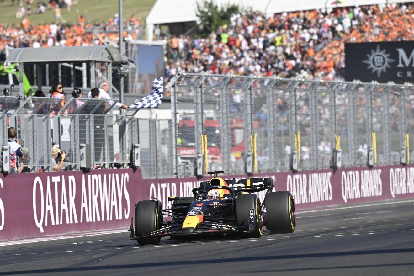A címvédő Verstappen idén is a legnagyobb esélyese a világbajnokságnak •  Fotó: MTI/Czeglédy Zsolt