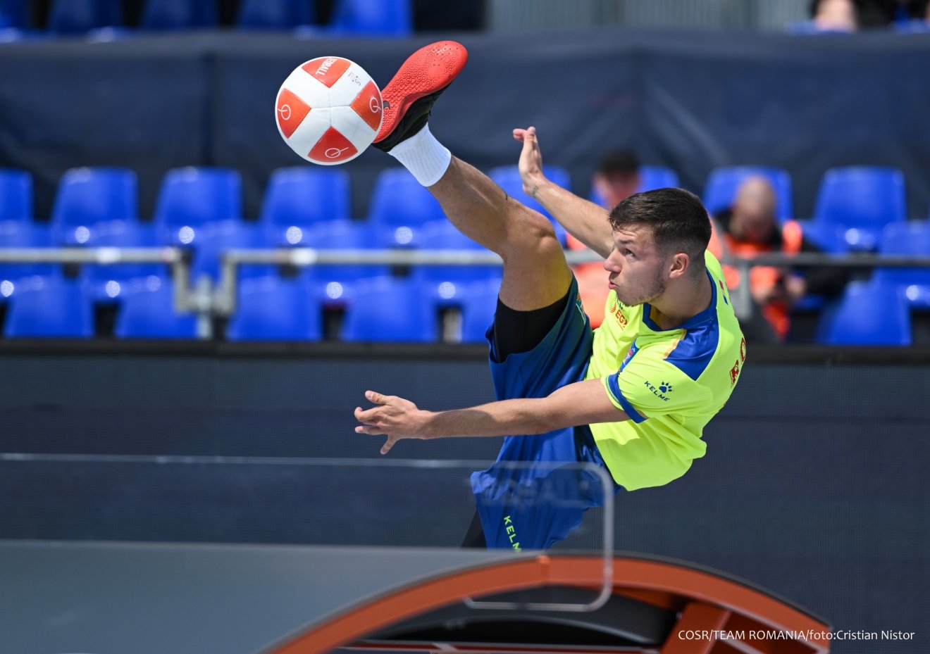 •  Fotó: Facebook/Teqball Romania
