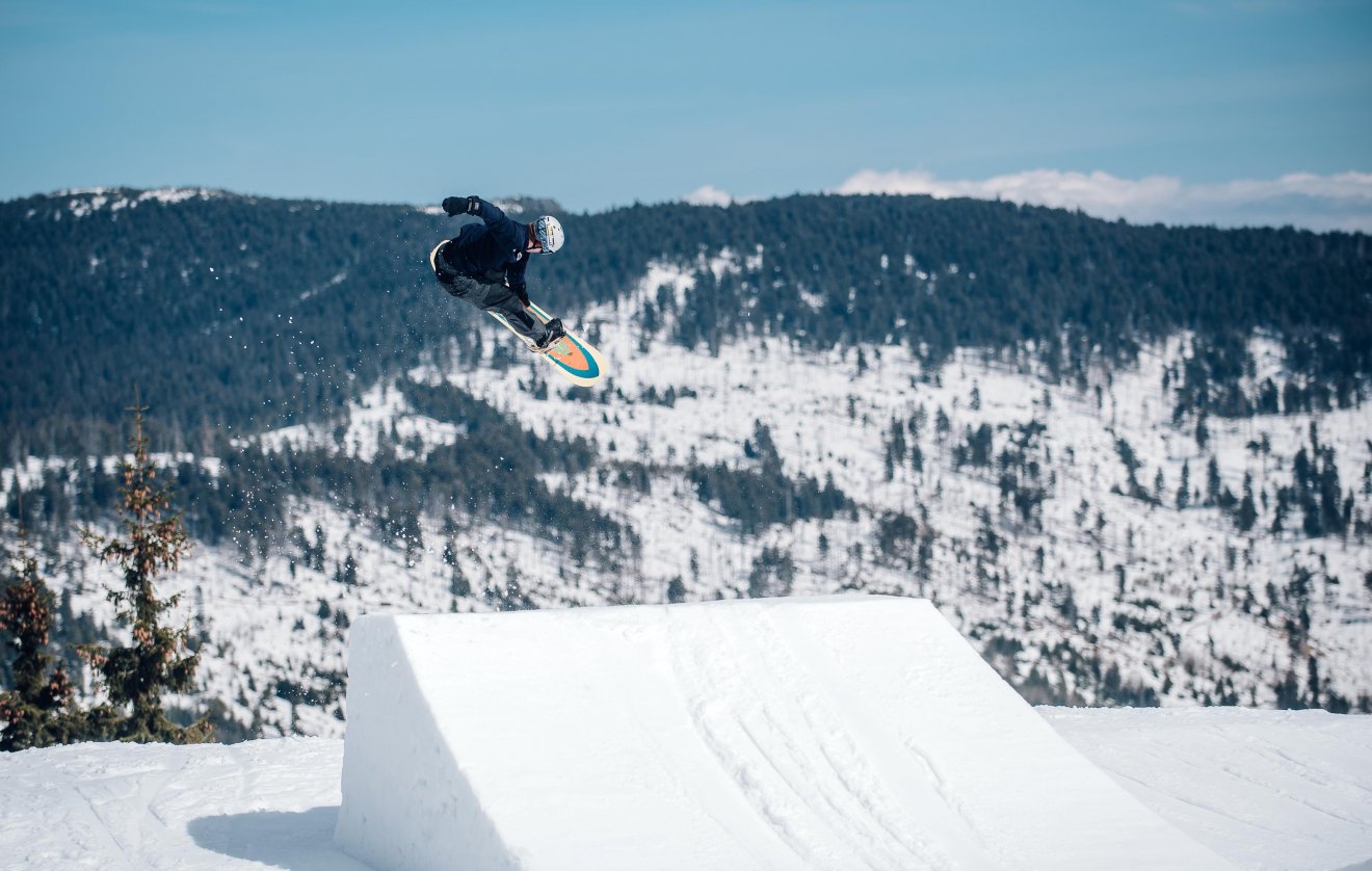 A slopestyle versenyen több mint 60 versenyző állt rajthoz a Madarasi Hargitán •  Fotó: Forrás: Kopacz Bea Zsuzsanna