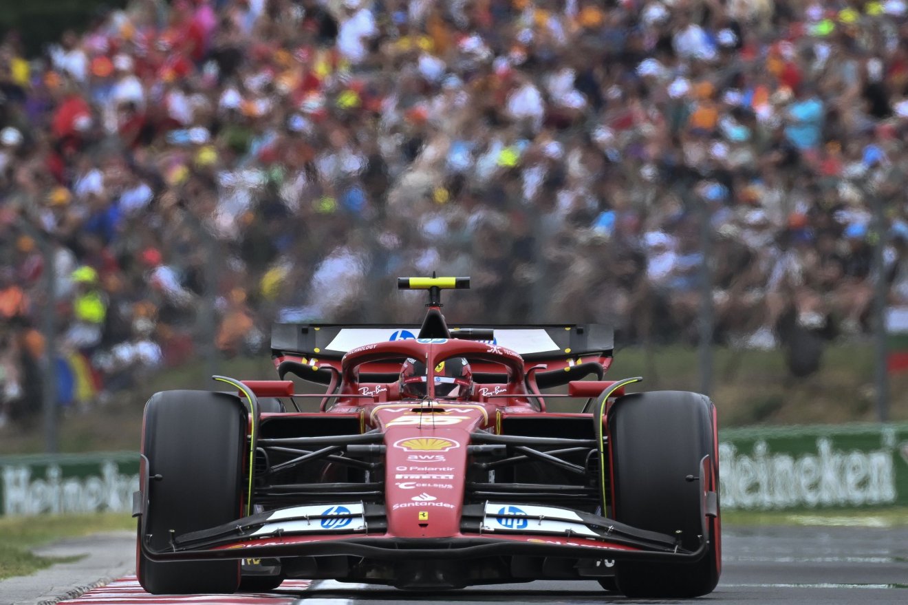 Carlos Sainz Jr. •  Fotó: MTI/Czeglédi Zsolt