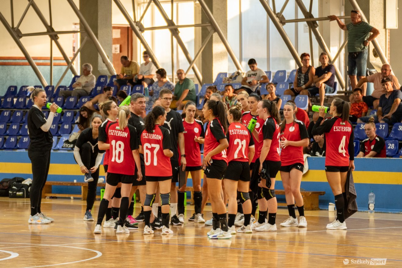 •  Fotó: László Ildikó