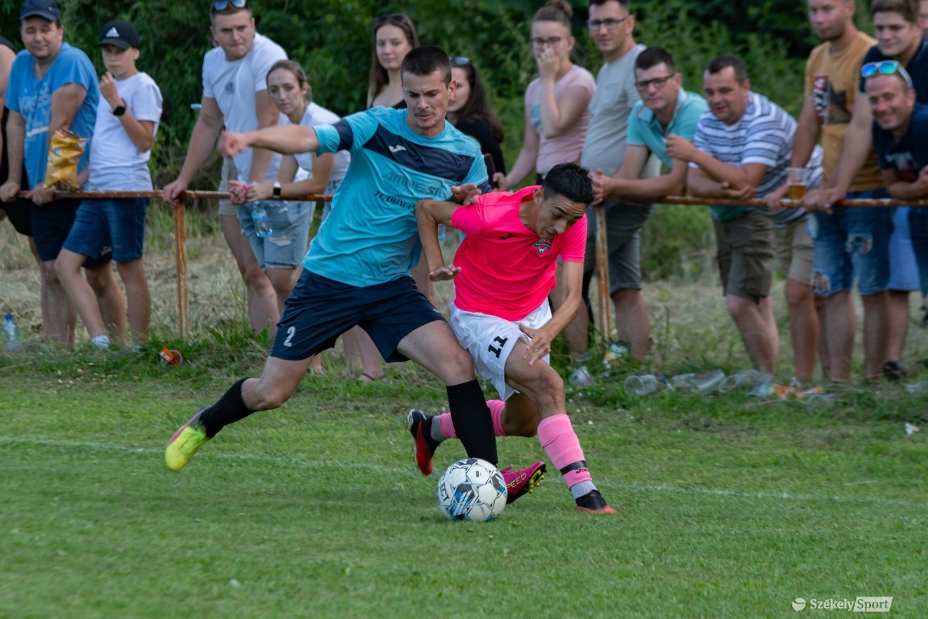 •  Fotó: László Ildikó