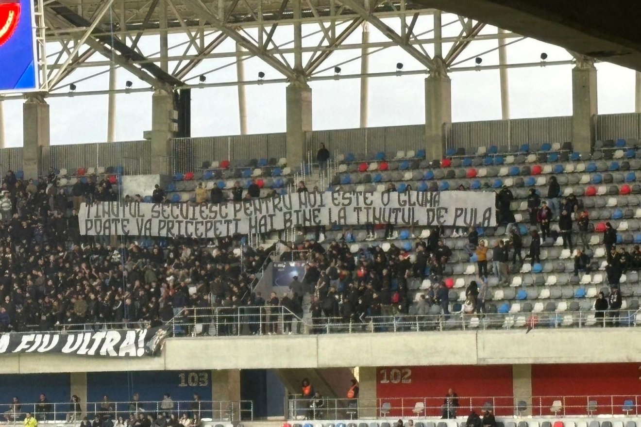 Idén is folytatódott a Steaua-drukkerek magyargyalázása •  Fotó: FK Csíkszereda