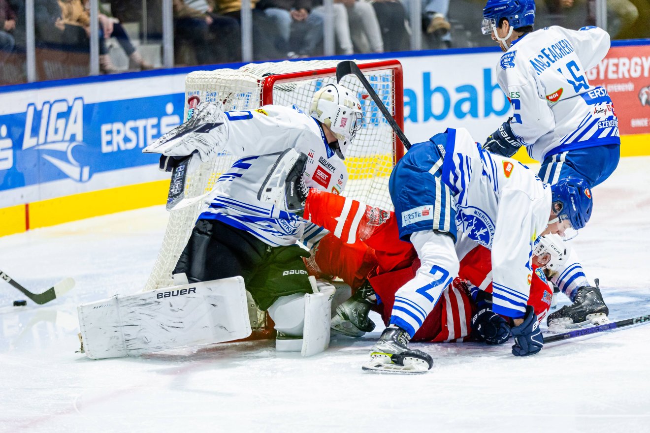 •  Fotó: Szász Adorján