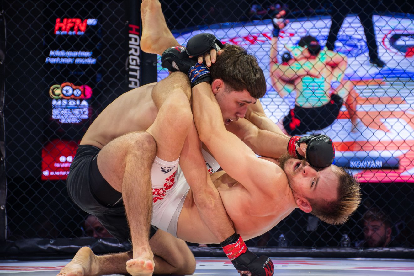 &bullet;  Fotó: László Ildikó