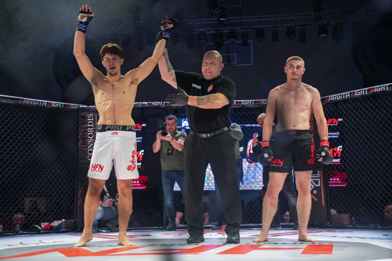 &bullet;  Fotó: László Ildikó