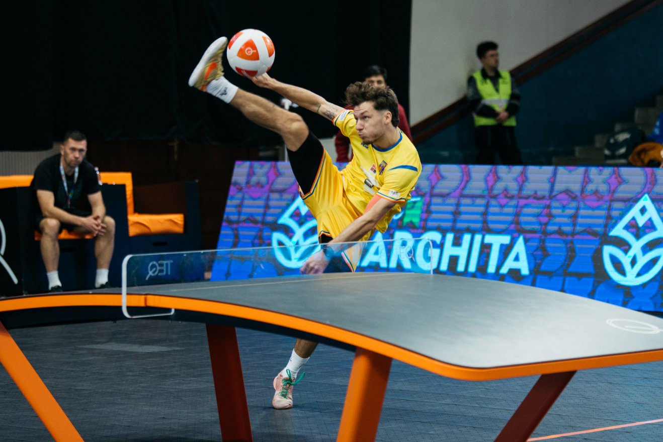 A világbajnoki cím kapujában – beküzdötte magát a döntőbe Györgydeák és Barabási