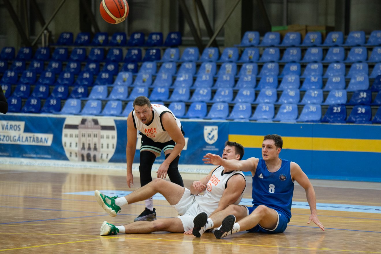 &bullet;  Fotó: Olti Angyalka