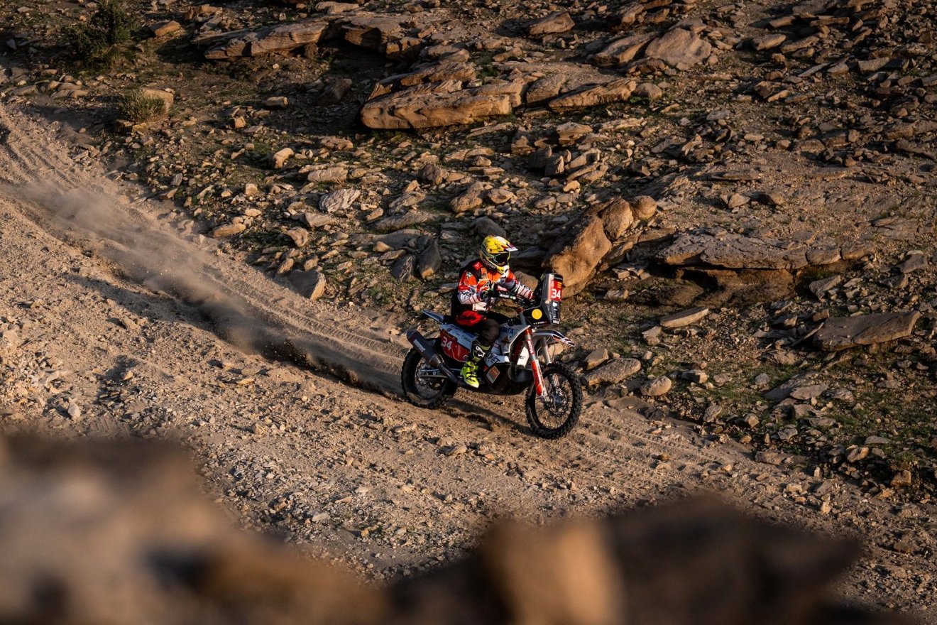 Vezeti kategóriáját a Dakar Rali első szakasza után Gyenes Emánuel