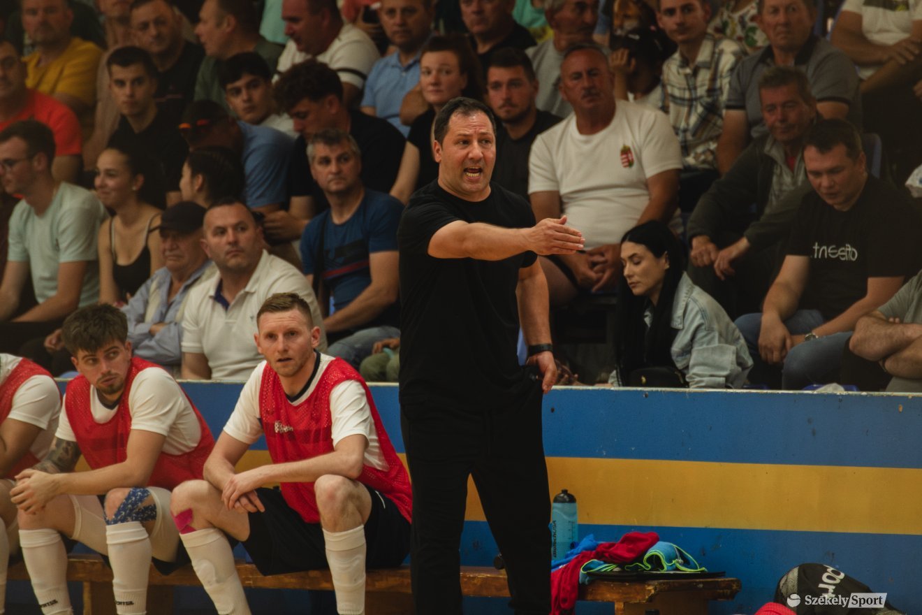 Florin Ignat, az FK Székelyudvarhely vezetőedzője •  Fotó: László Ildikó