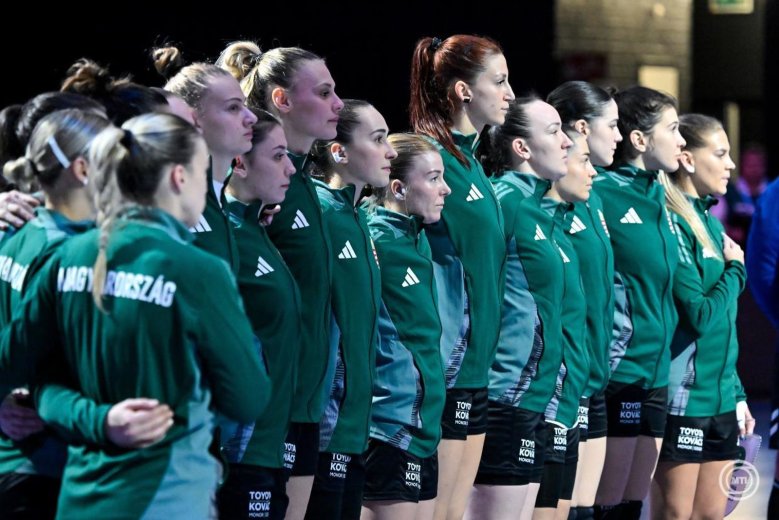 Kínkeserves magyar iksz a japánok ellen, ezzel megvan a negyeddöntő a kézivébén