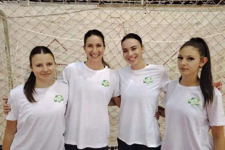 Balázs Anita, Cristina Crețu, Valentina Soreanu, Kellan Nikolett. A háromszékiek négy új szerezeménye •  Fotó: sepsi-sic.ro