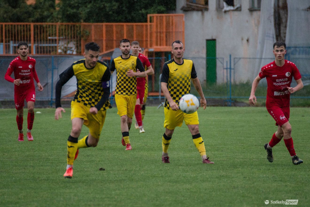 •  Fotó: László Ildikó