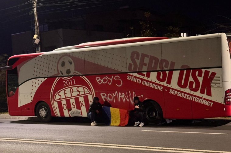 Vandálok rongálták meg a Sepsi OSK csapatbuszát Craiován