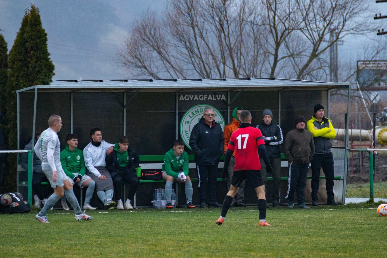 Jelenet az Agyagfalva–Roseal találkozóról •  Fotó: László Ildikó