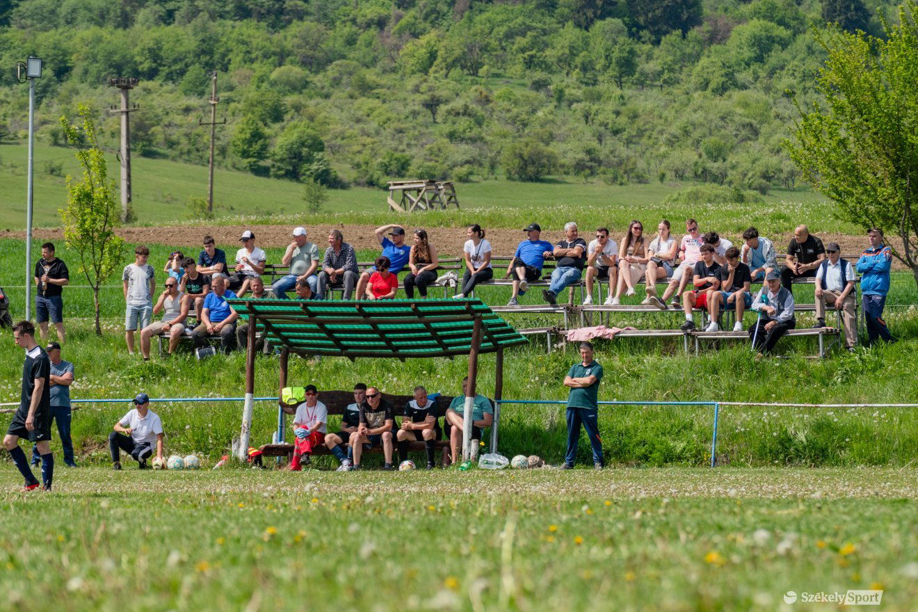•  Fotó: László Ildikó