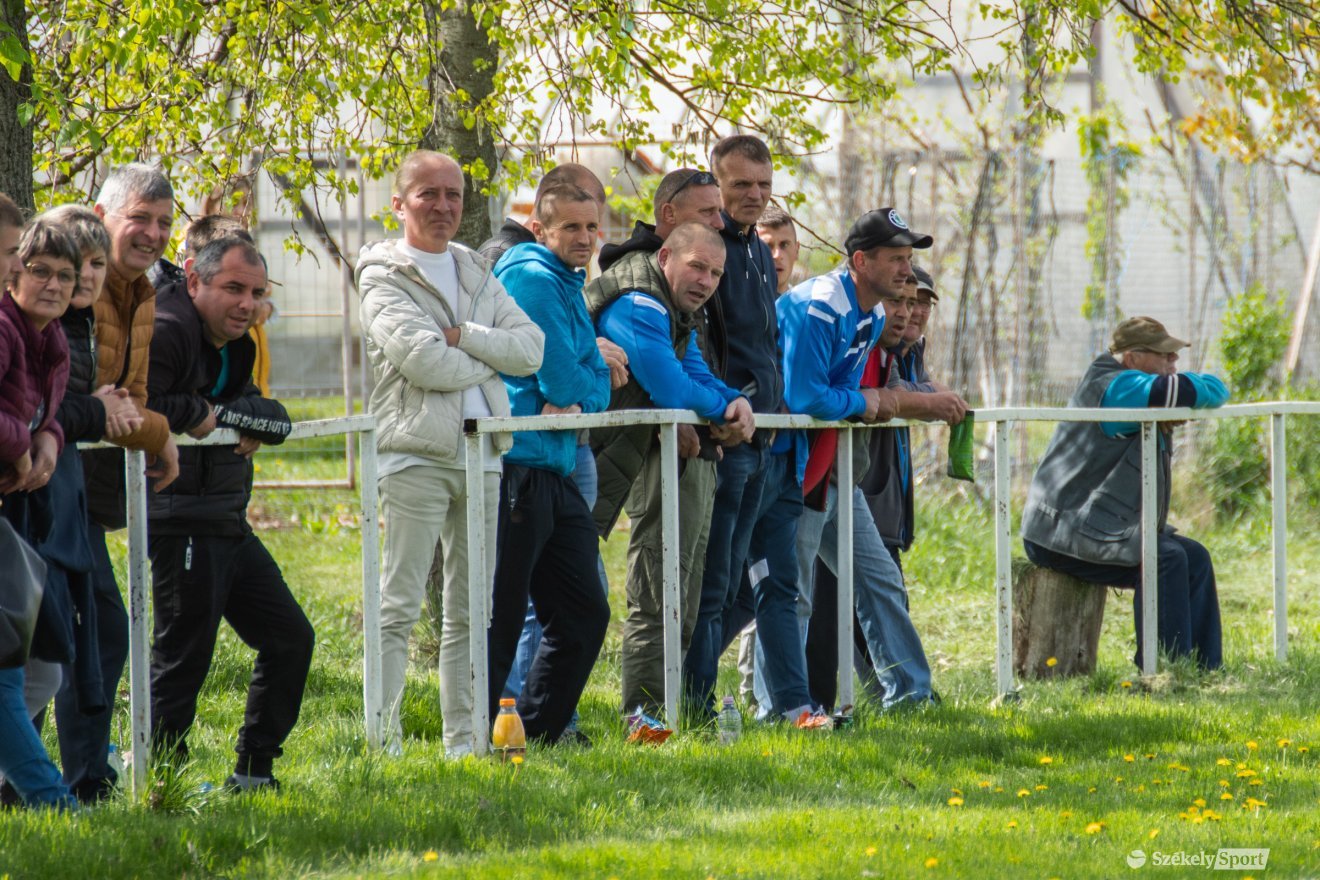 •  Fotó: László Ildikó