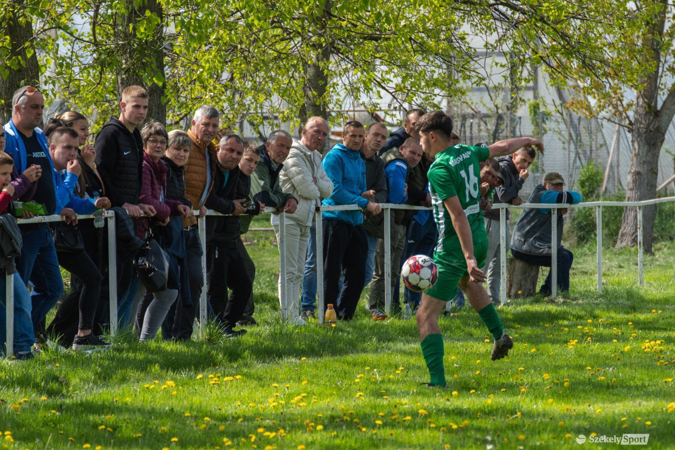 •  Fotó: László Ildikó