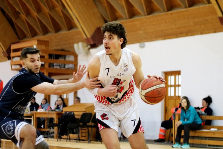 Visszavágott ellenfelének, idegenből szállította a pontokat a Gyergyói ISK-VSK