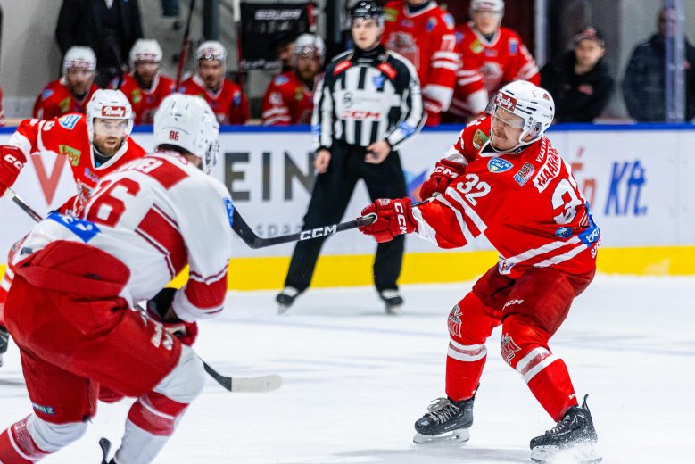 Egálról folytatódnak az elődöntős párharcok: így látták a kispadról – videókkal