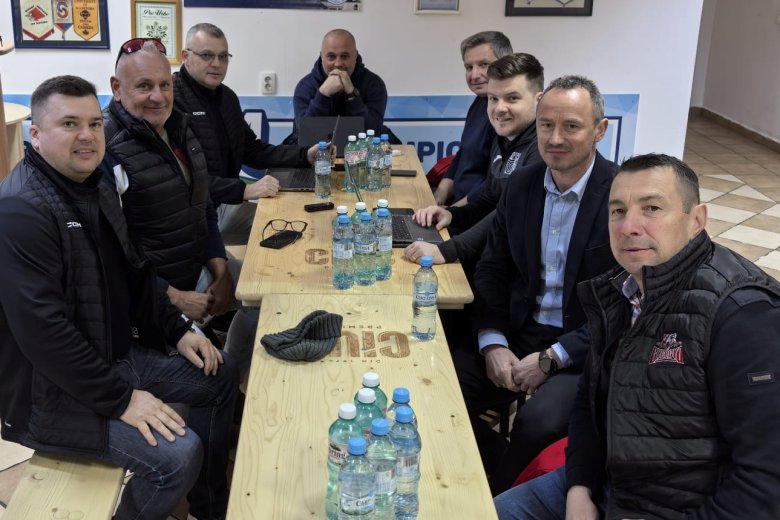 Ülésezett a hokiszövetség: fókuszban az olimpiai fesztivál és az ifjúsági vébé