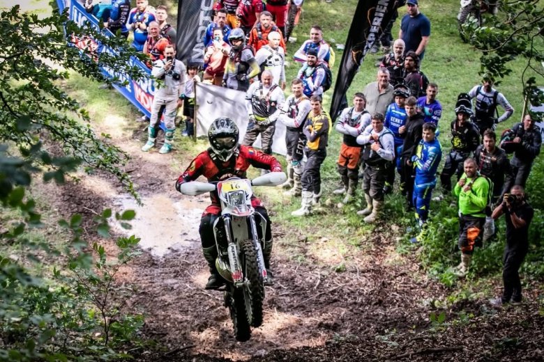 Az élről várja a szezonzárót, újabb bajnoki cím küszöbén a korondi motoros